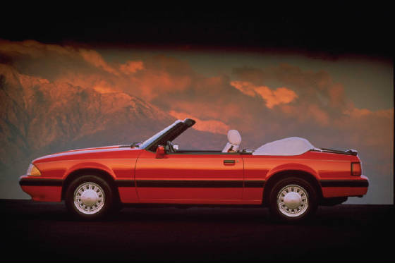FORD_MUSTANG/1989mustconvred.jpg